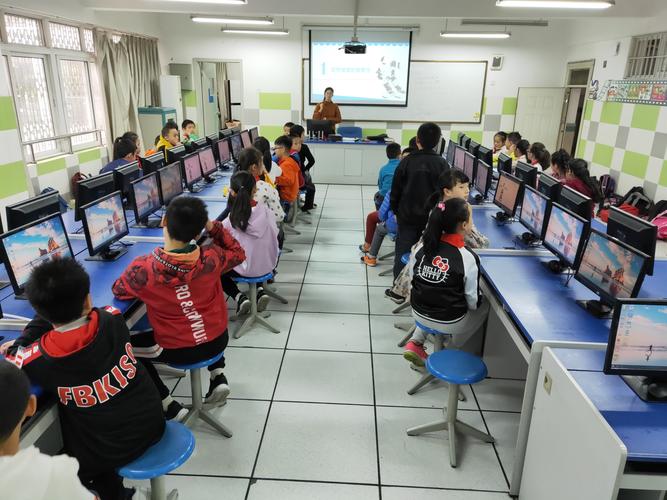科技扬帆，智慧启航——天涯石小学逸景分校“千越创客”杭州信息技术研学之旅